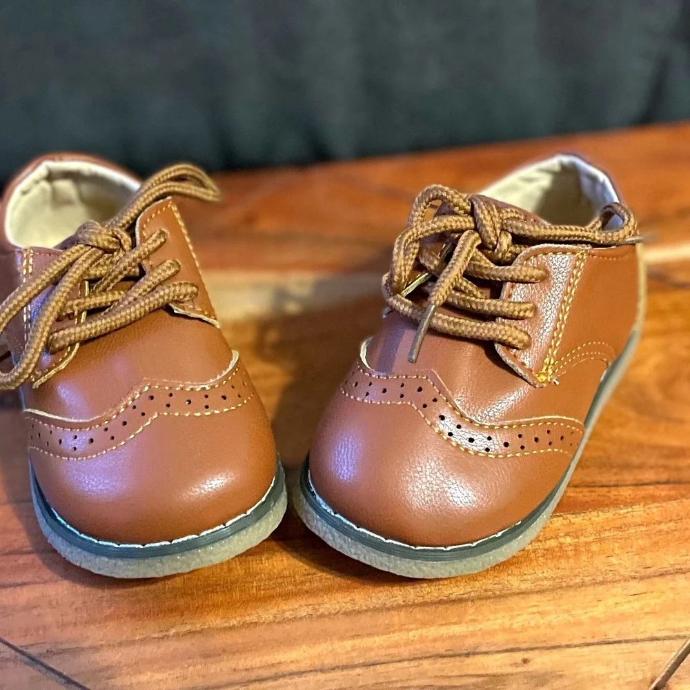Meckior Kids Brown Leather Lace Up Wingtip Dress Shoes - Size 22 EU/US 6 Toddler